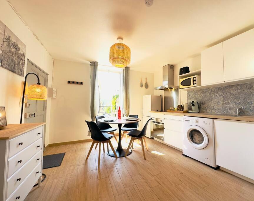 Charmant Studio A 200M Du Gardon Remoulins Exteriér fotografie